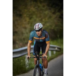 Zone3 Momentum Short Sleeve Trisuit 20 Zone3 Momentum Short Sleeve Trisuit -Pedal Yon Sales zone3 momentum short sleeve trisuit 7