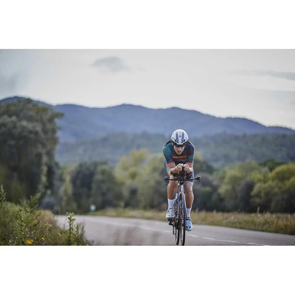 Zone3 Momentum Short Sleeve Trisuit 11 Zone3 Momentum Short Sleeve Trisuit - Image 9