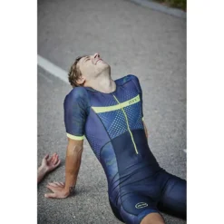 Zone3 Revolution Short Sleeve Trisuit 14 Zone3 Revolution Short Sleeve Trisuit -Pedal Yon Sales zone3 revolution short sleeve trisuit 3